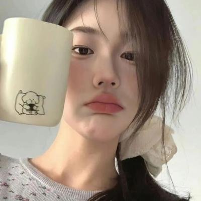 我才不要和人类恋爱呢